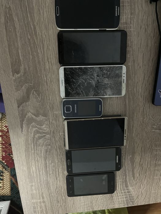 Telefoane vechi fara incarcator
