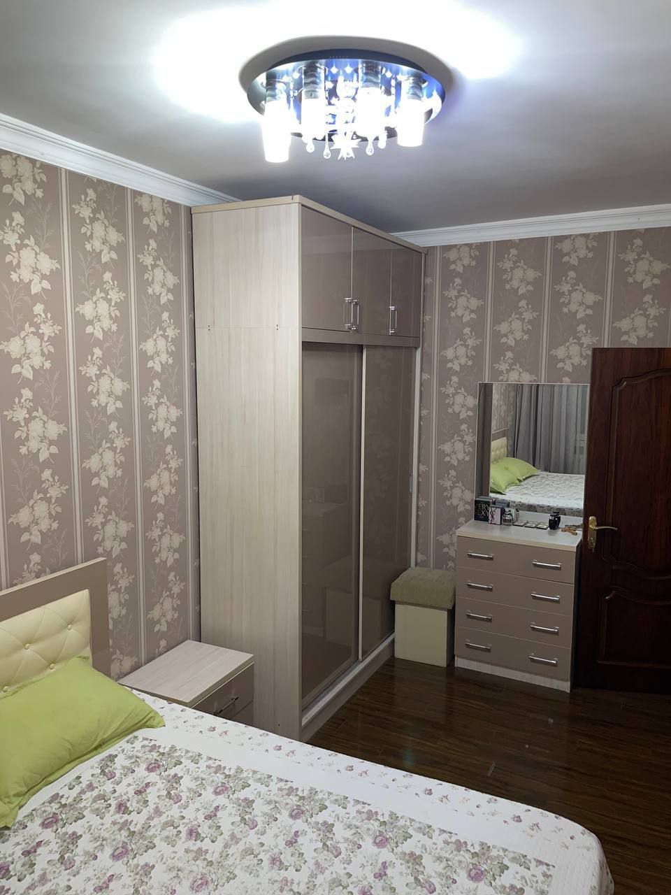 Продаю 3-х комнатную квартиру, Мирабад, метро Ойбек