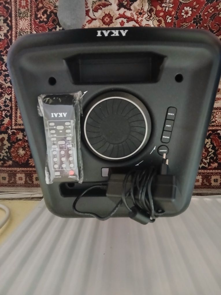 Тонколона Akai-DJ-880