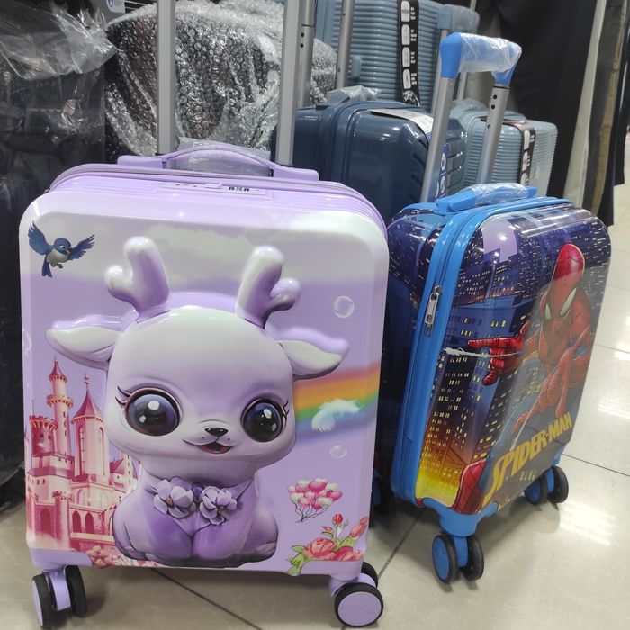 Чемодан детский производство Китай материал поликарбоновый