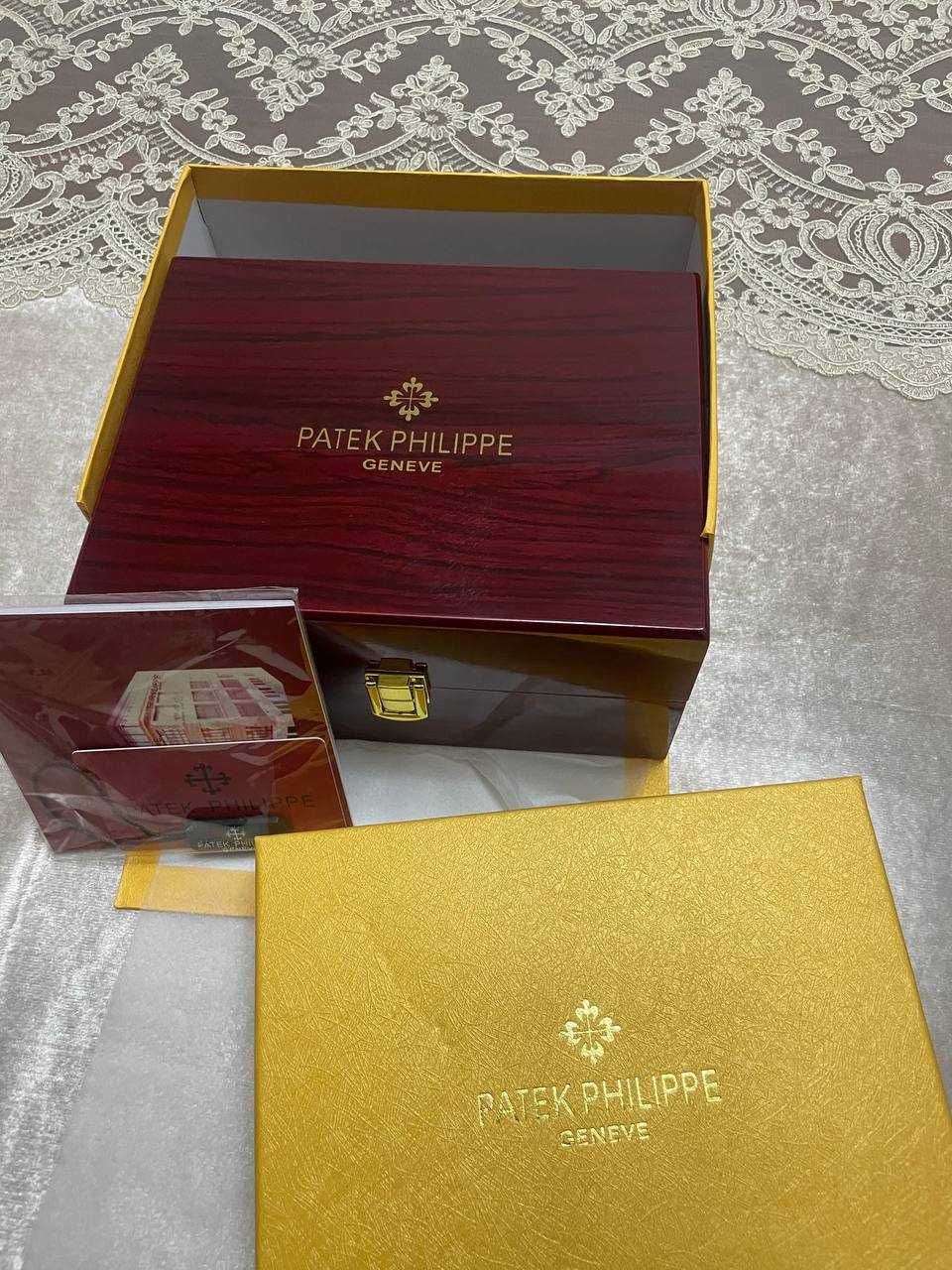 Часы Patek Philippe Nautilus 5711/1A White Dial