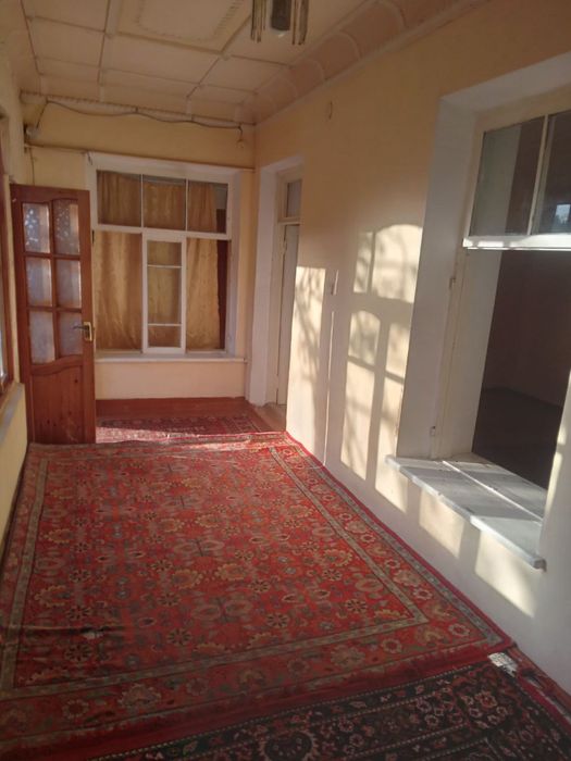 Chig'atoy bozori oldida Ijaraga hovli uy