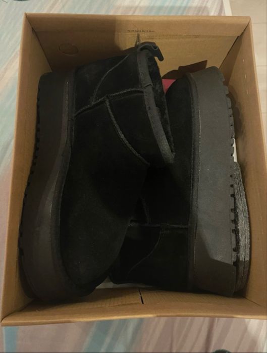 ghete negre cu blana