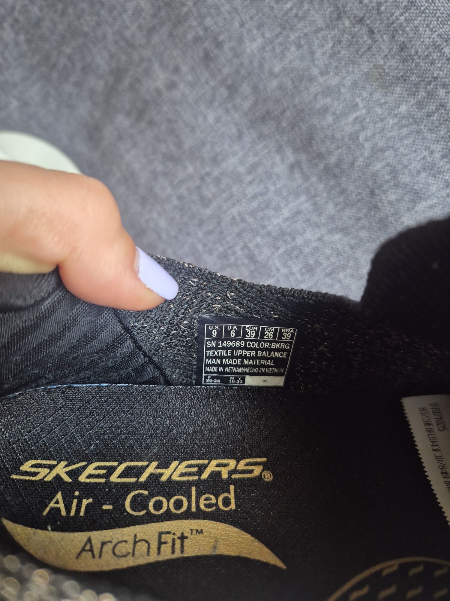 Sketchers Arch fit