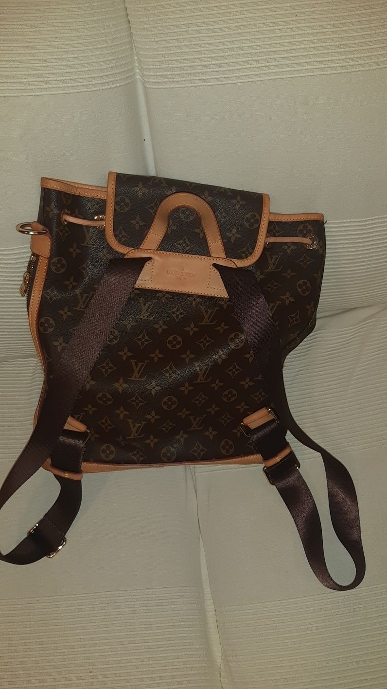 Кожена раница "Louis Vuitton"