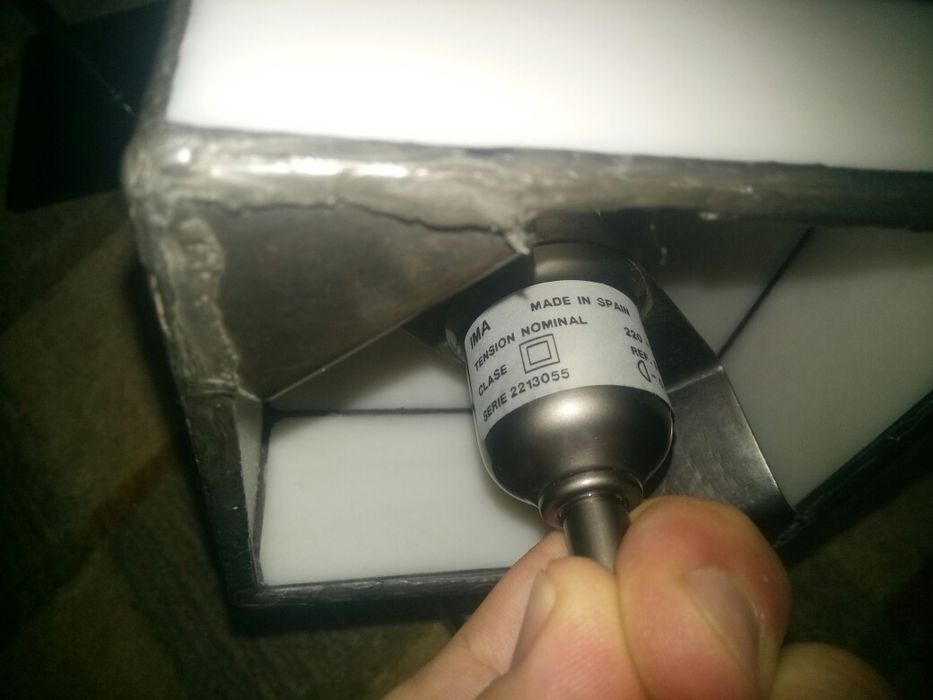 Lampi noptiere Vintage vechi ca noi