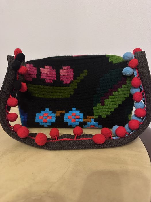 Geanta traditionala lucrata manual