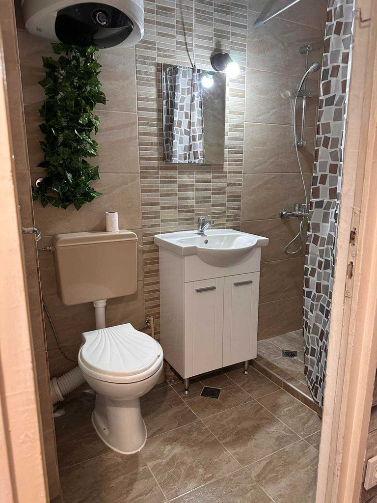 Дава се под наем Двустаен апартамент в Варна, Чаталджа - 55 кв.м за 459 € - Снимка #20