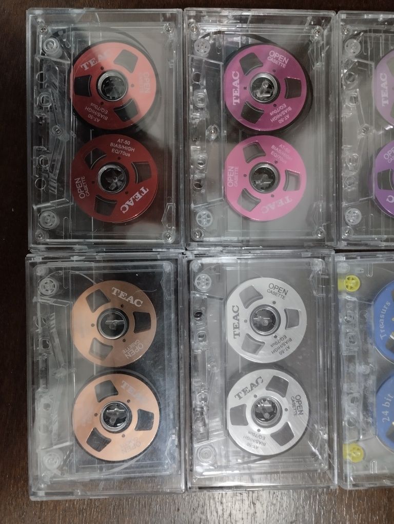 Аудио кассеты на алюминиевых катушках