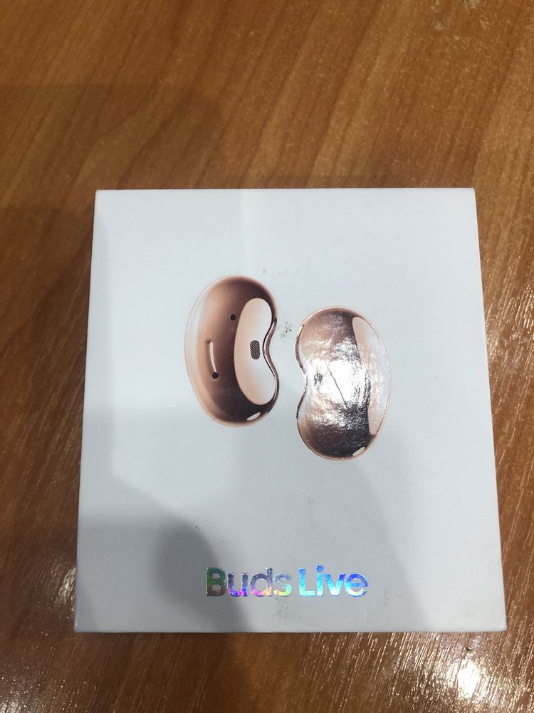 Продам наушники Samsung Galaxy Buds Live