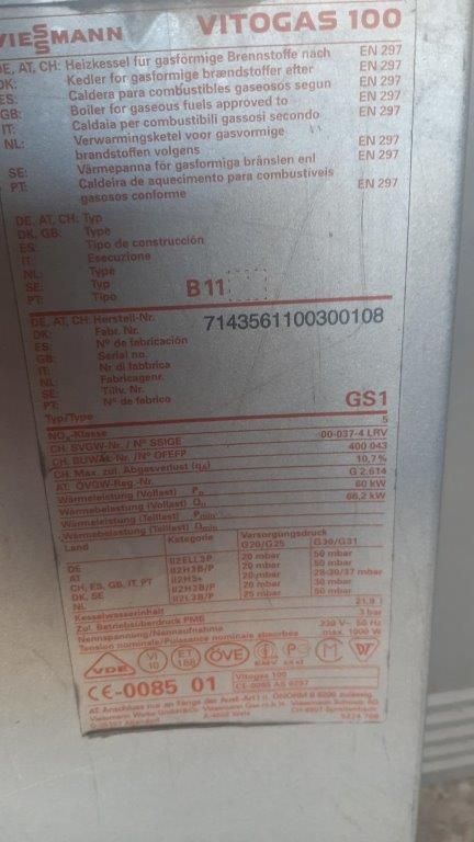 Vand centrala pe gaz (60kw)cu boiler 200l  pompe. Vana amestec, vas