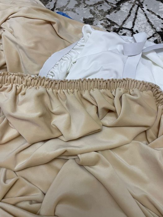 De vanzare fundite si huse arcade