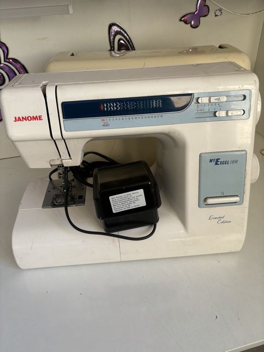 Продам швейную машинку