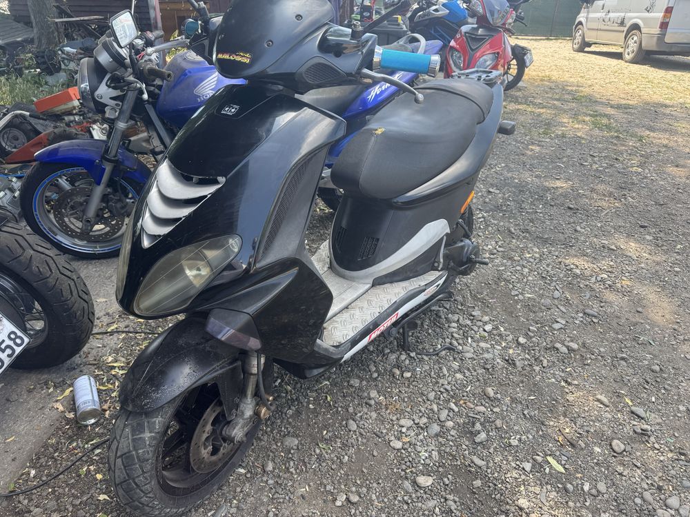 Motoscuter 2t 49cc Piaggio import Germania cu acte, limitare scoasa