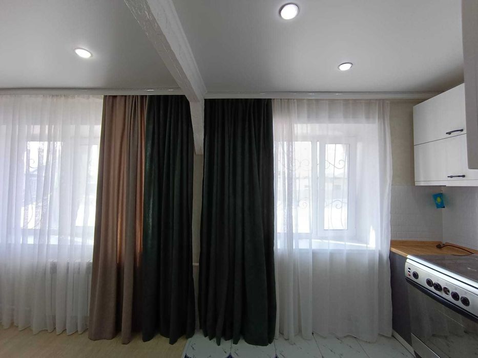 Продам 2 комнатную квартиру в тихом и спокойном районе Пришахтинска.