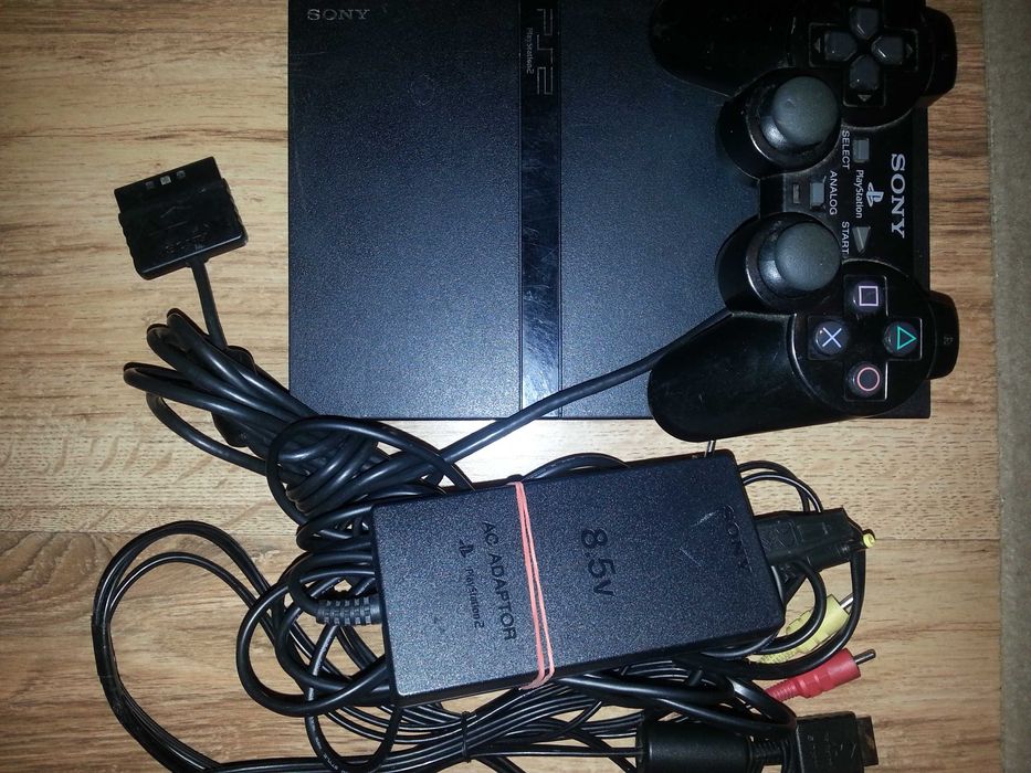 PS2 Playstation 2 Sony modat 6 jocuri ps 2 FIFA 14 PES 15 GTA NFS MK