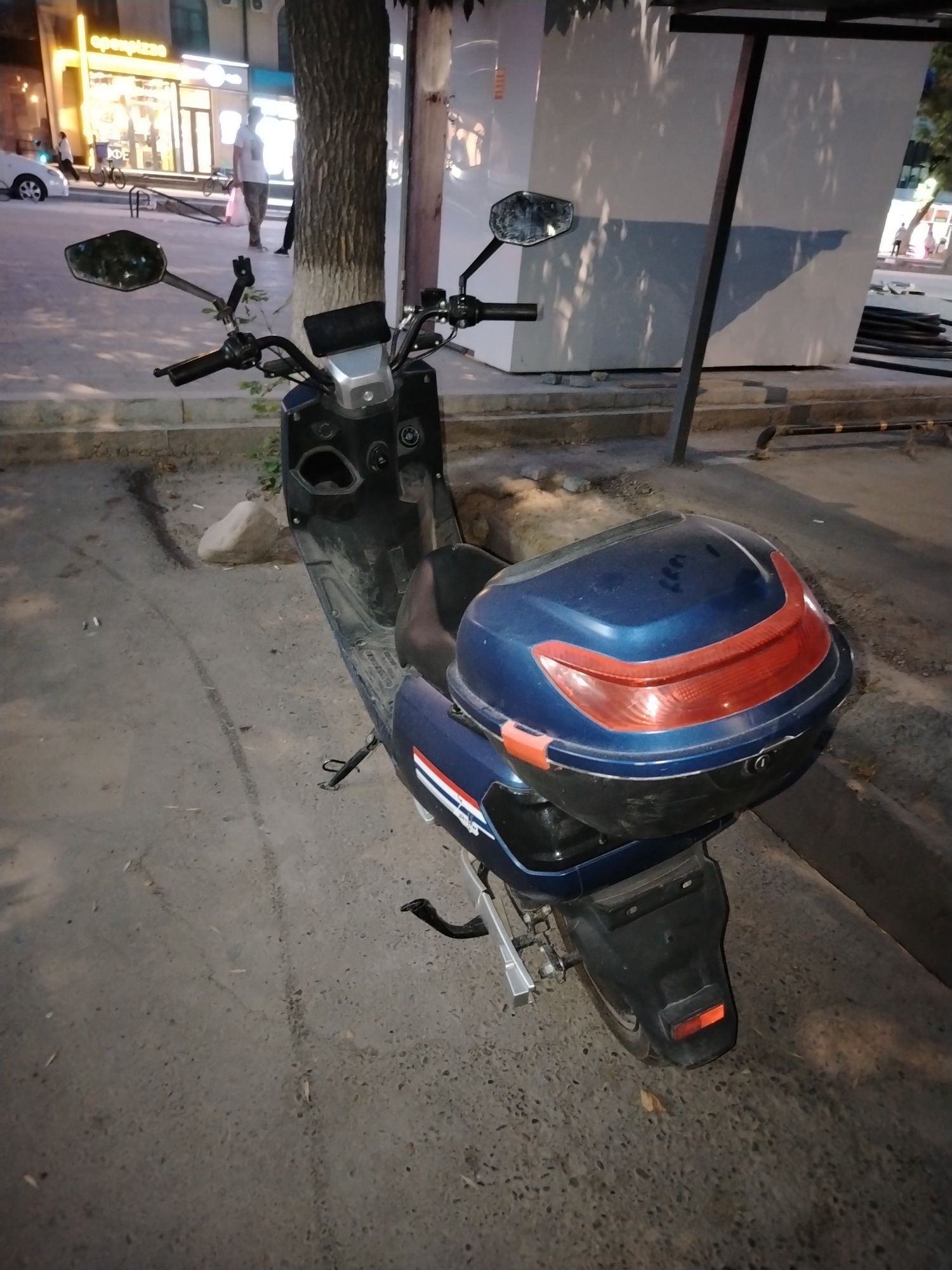 Продаётся электро скутер