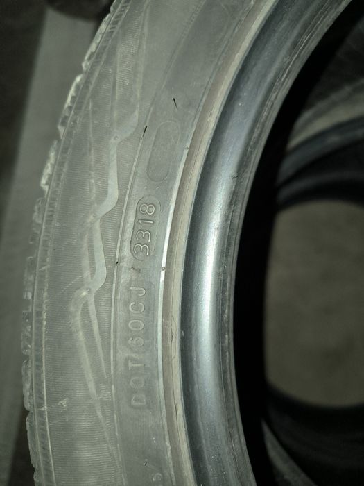 Vând anvelope iarnă Nokian WR A4 – 235/45 R17 97XL (set 4 bucăți)