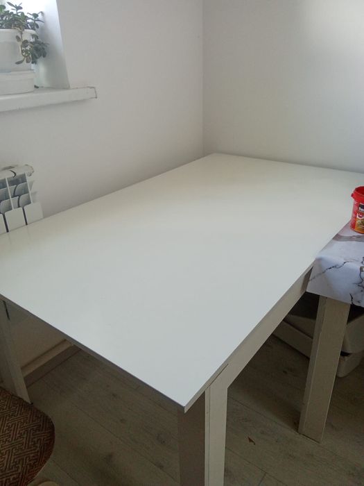 Продам стол 120/80