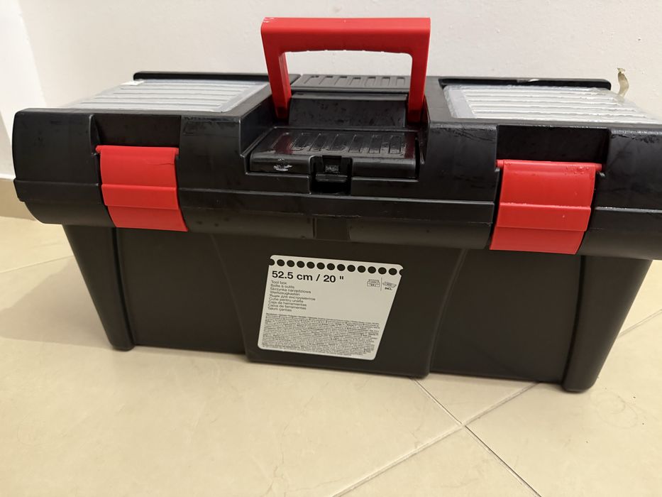 Cutie scule din plastic