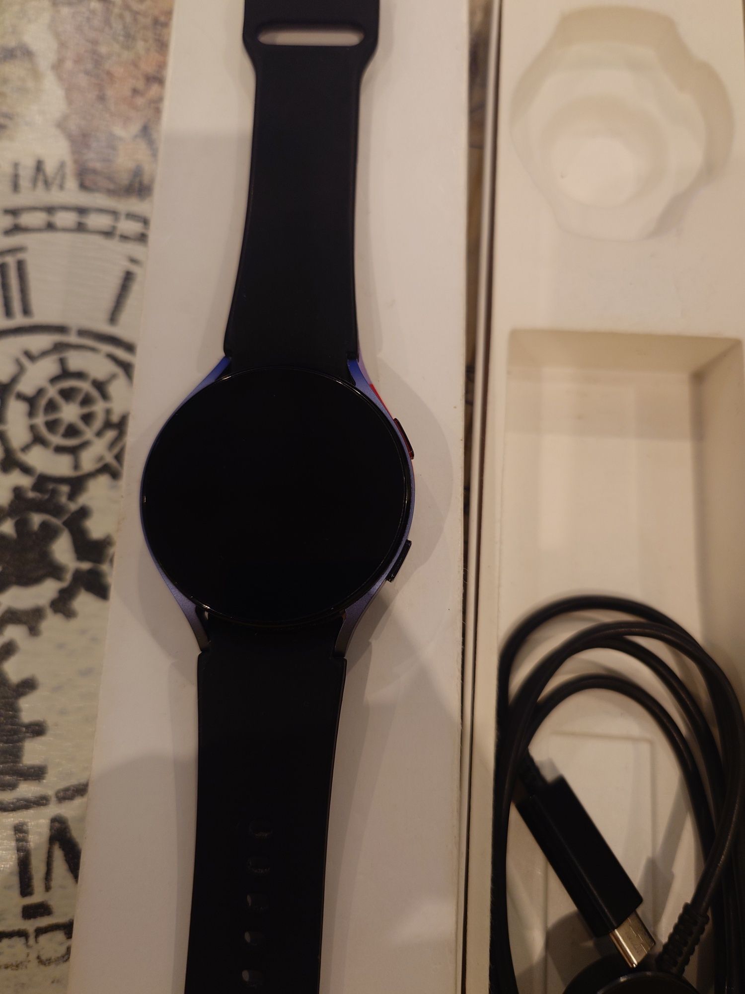 Samsung watch 5         .