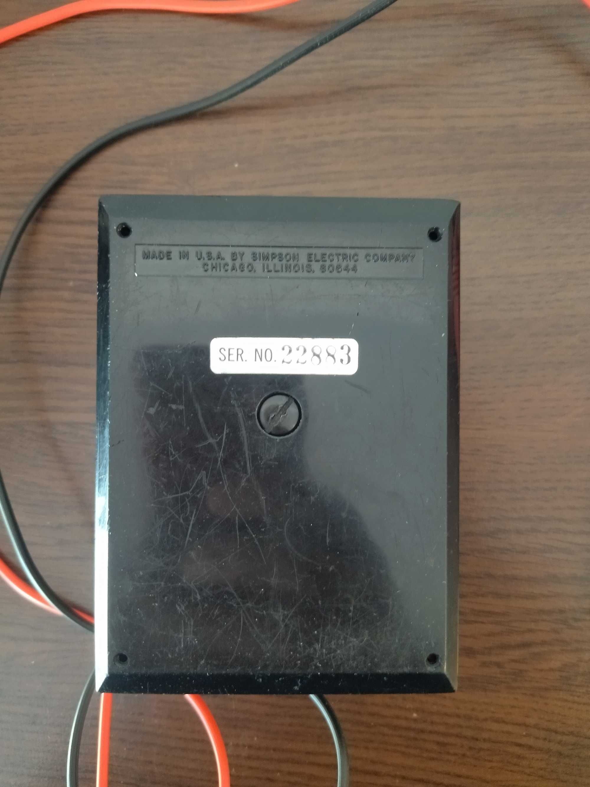 Продавам мултицет/волтметър IBM 1749231 VOM (Simpson 160)