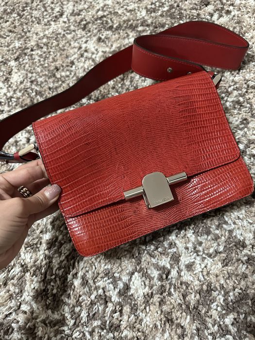 Geanta de piele rosie  Massimo Dutti
