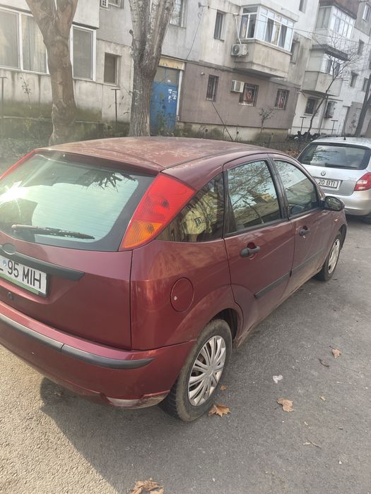 Vand ford focus 1 pt dezmembrari sau rabla
