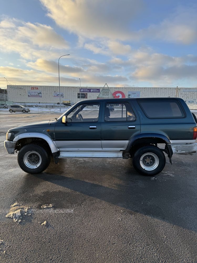 Toyota hilux SURF130