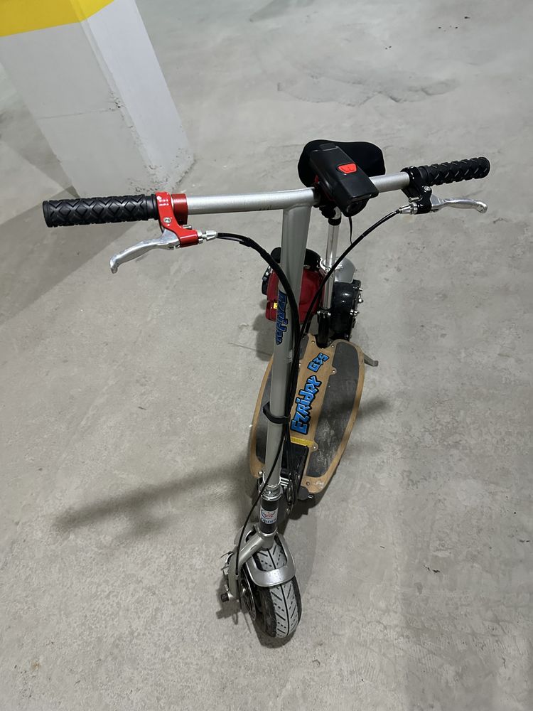 Тротинетка с двигател - scooter