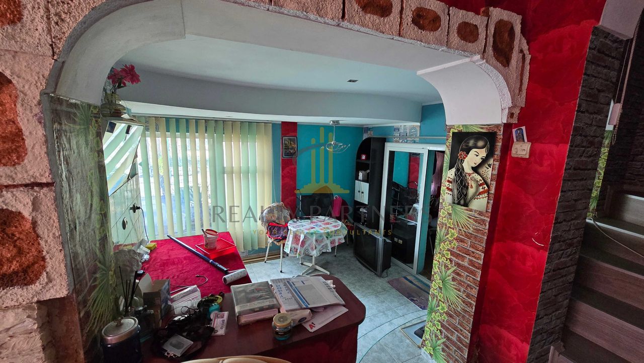 Продава се Къща в Перник, Център - 85 кв.м за 1000 €/кв.м - Снимка #7