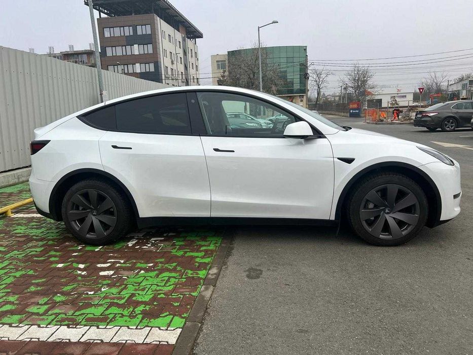 Tesla Model Y Long Range 4x4 2022 TVA deductibil