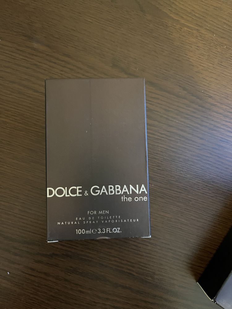 Parfum doua bucăți