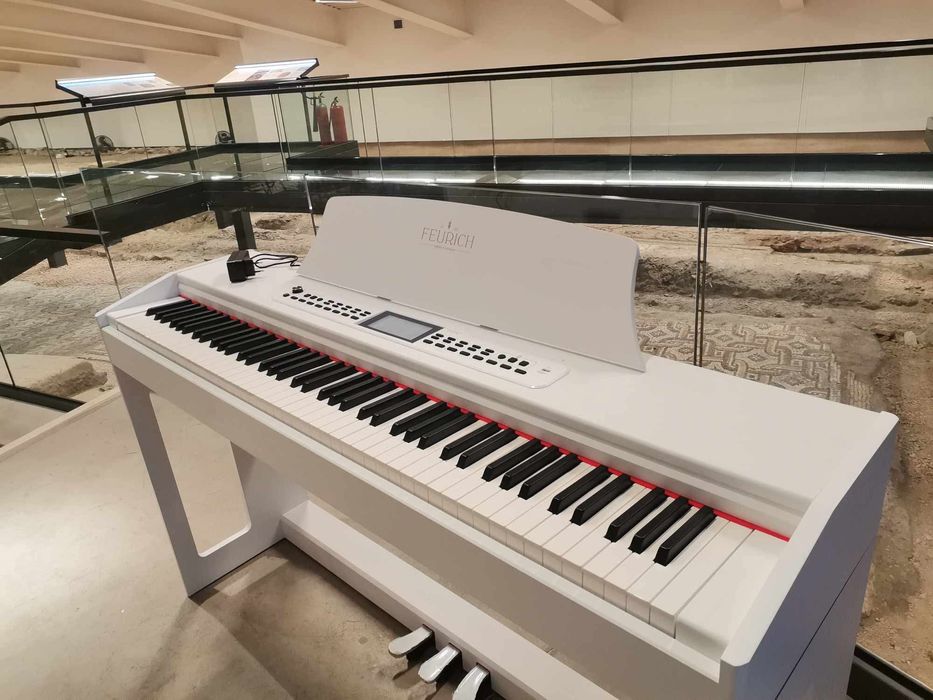 Дигитално пиано FEURICH Olya Evo бяло
