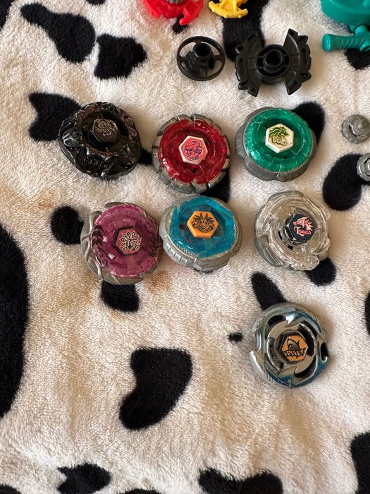 Бейблейдове 1111