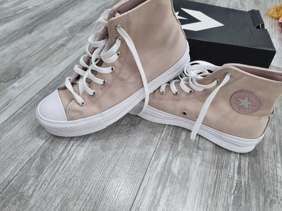 Дамски кецове Converse
