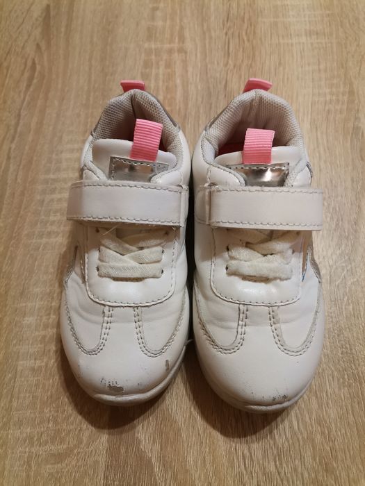 Детски обувки Sinsay 22 и 24