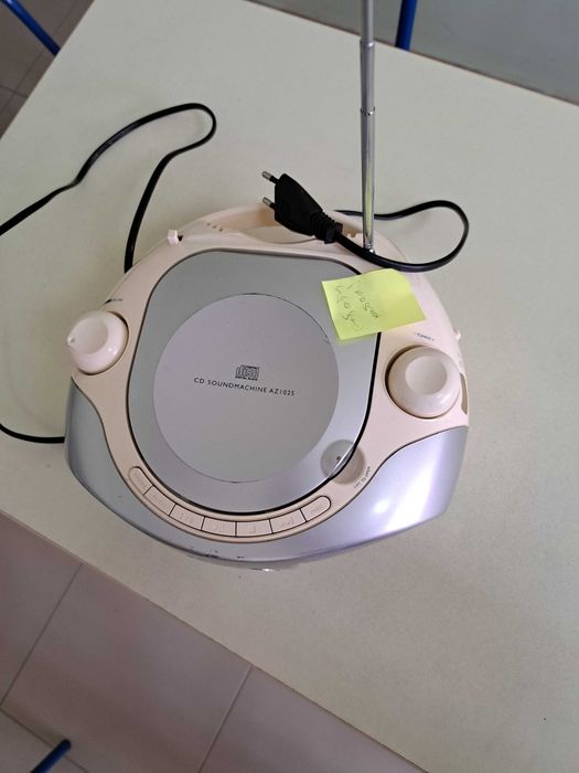 Радио филипс на ток и батерии