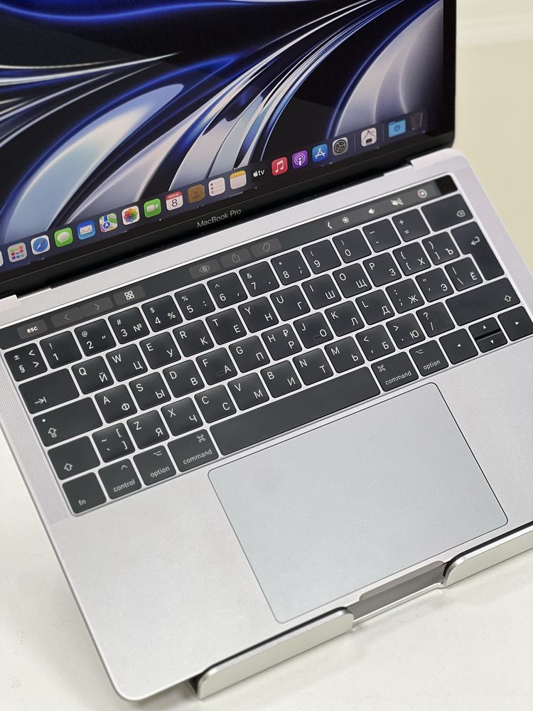MacBook Pro 2020 Touchbar | Core i5 | 8Gb ОЗУ | SSD 256Gb