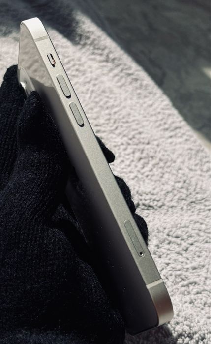 Продается IPhone 12