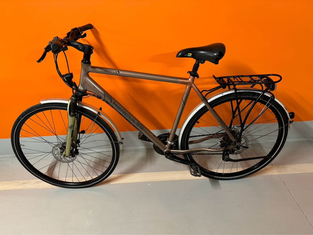 Уникално градско колело велосипед 28 цола с хидравлични спирачки