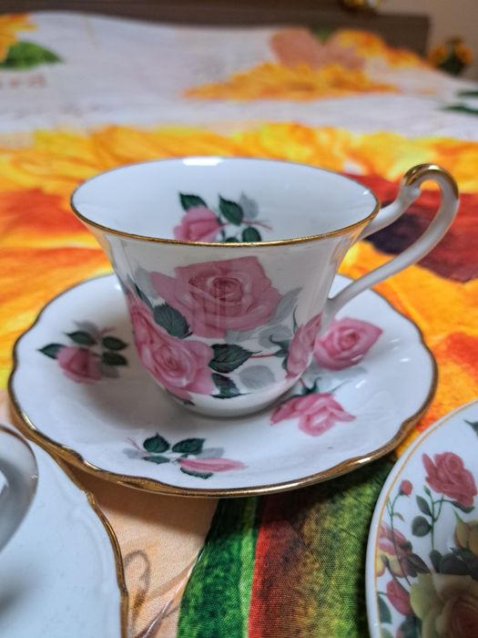 Порцеланови сетчета с рози