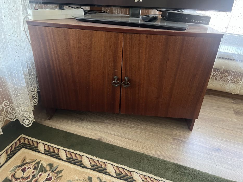 Тумба под телевизор