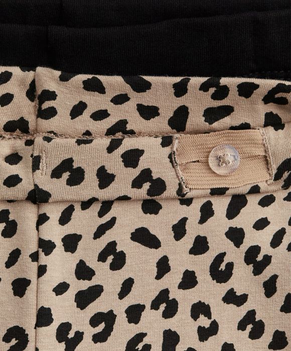 Два броя Нови (с етикет) клинчета на Hm за сладурка р-р 122/128!