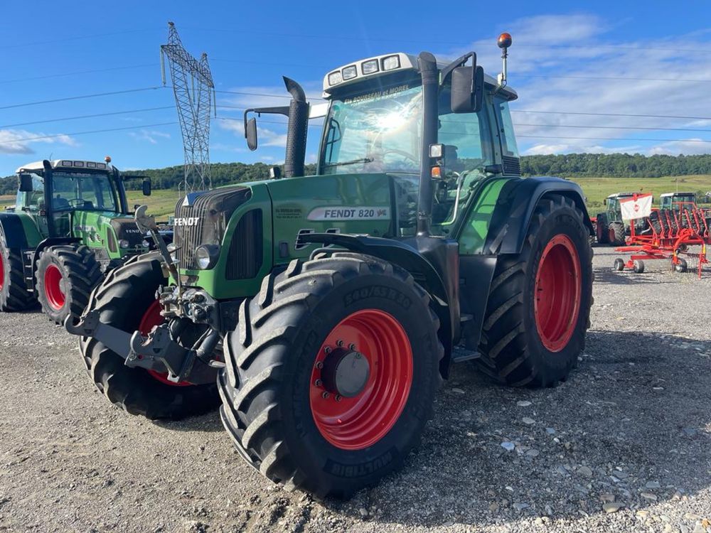 Tractor Agricol Fendt 820