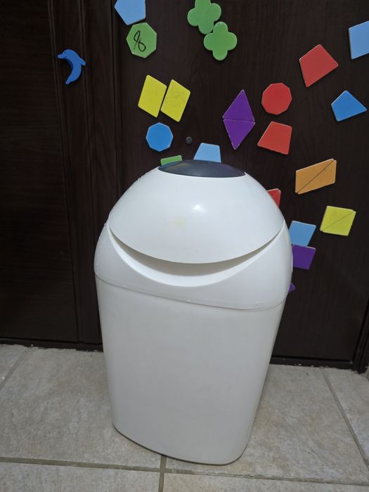 Cos scutece pampers gunoi Tommee Tippee