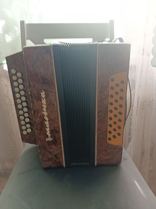 Продаеться гармонь
