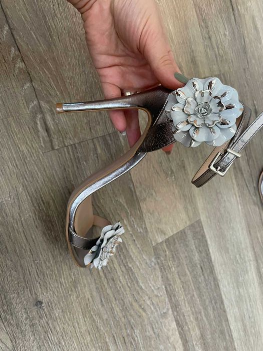 Sandale elegante cu toc subtire