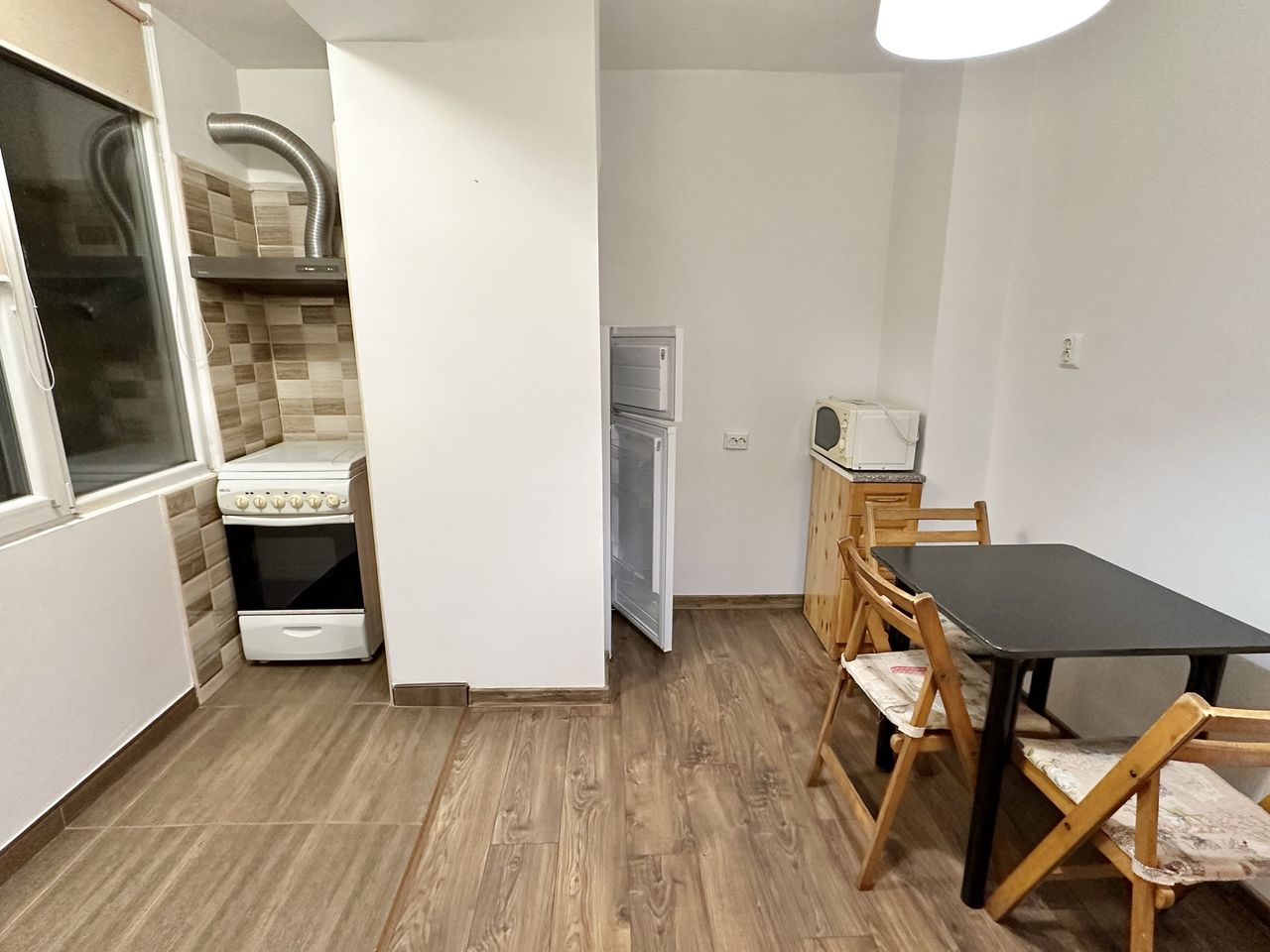 Дава се под наем Тристаен апартамент в Благоевград, Запад - 75 кв.м за 331.5 € - Снимка #15