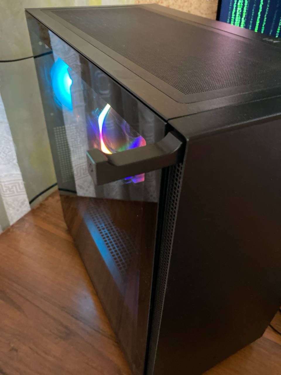 Gaming case sotiladi